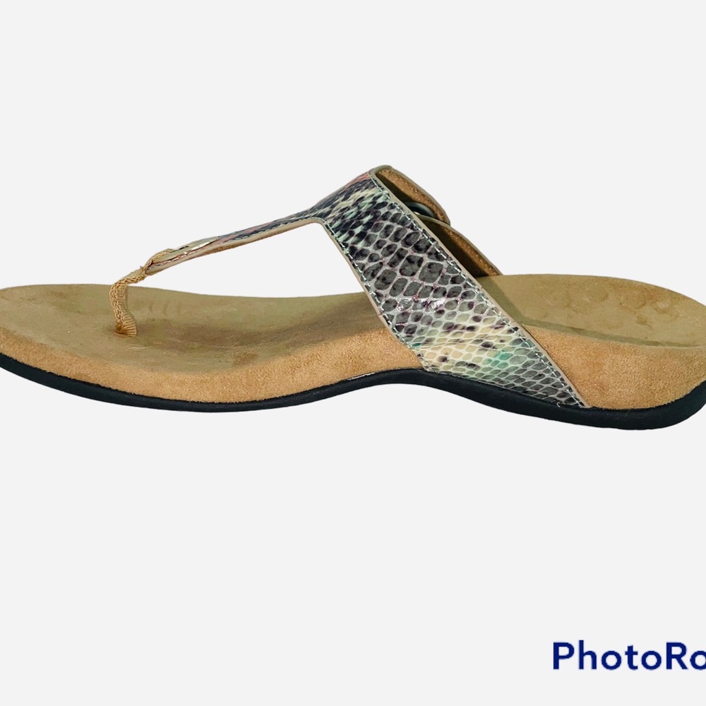 Vionic Sandals Size 8* - Picture 8 of 11